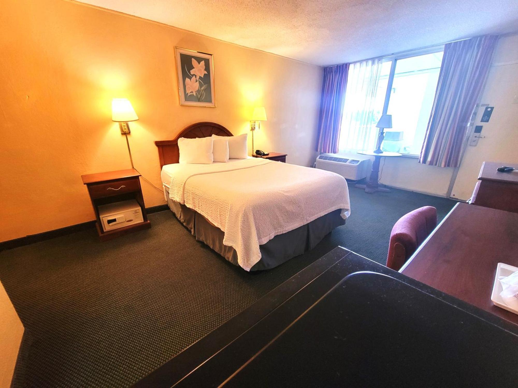 Days By Wyndham South Hotel Alexandria