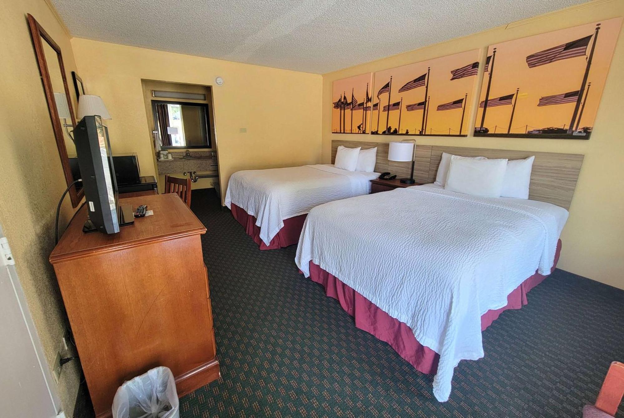 Hotel Days By Wyndham South Alexandria