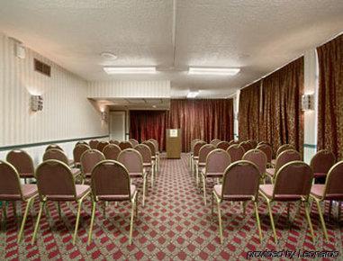 Days By Wyndham South 2*